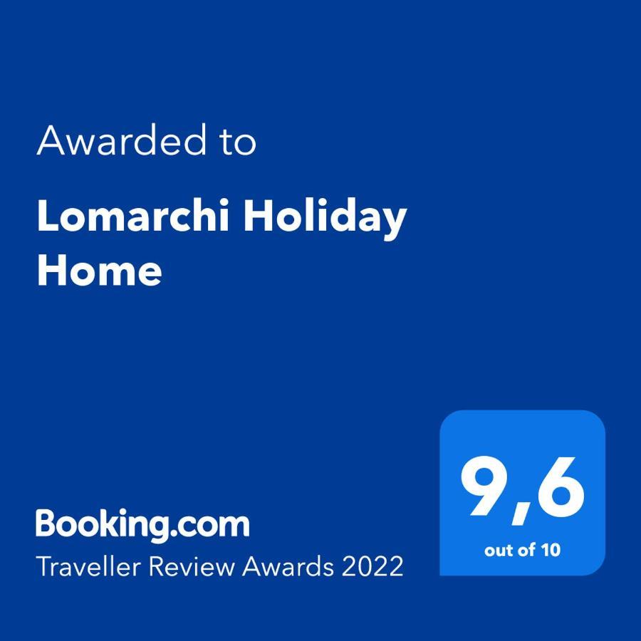 Lomarchi Holiday